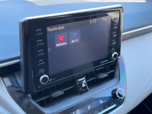 Used 2022 Toyota Corolla LE image 27