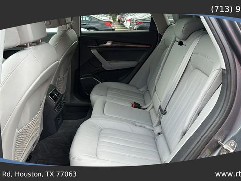 Used 2018 Audi Q5 2.0T Premium w/ Convenience Package AWD/4WD image 26