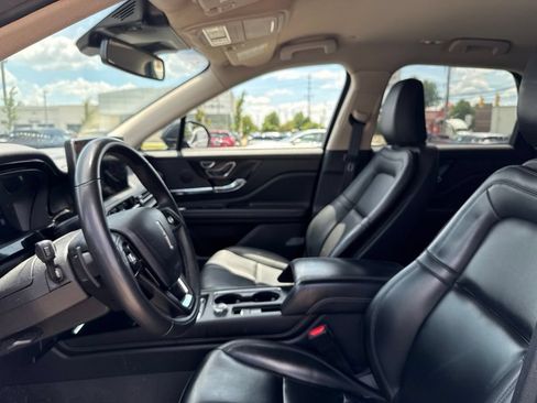 Used 2024 Lincoln Corsair AWD image 9