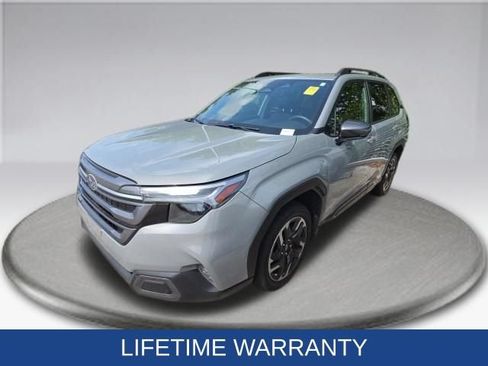 Certified 2025 Subaru Forester Limited AWD/4WD image 14