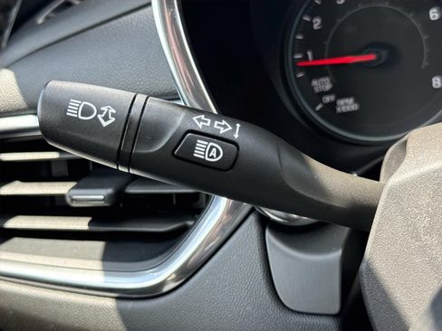 Used 2020 Chevrolet Equinox LT AWD/4WD image 16