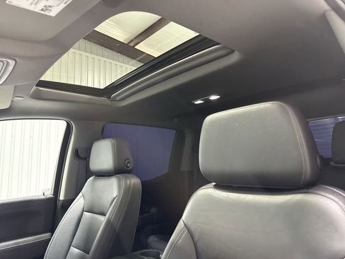 Used 2021 Chevrolet Silverado 1500 RST w/ Texas Edition Plus AWD/4WD image 19