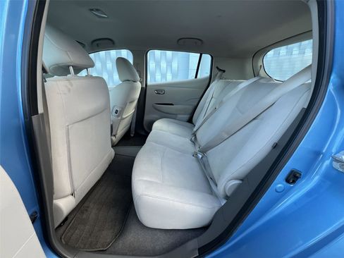 Used 2014 Nissan Leaf SV w/ LED & Quick Charge Package image 21