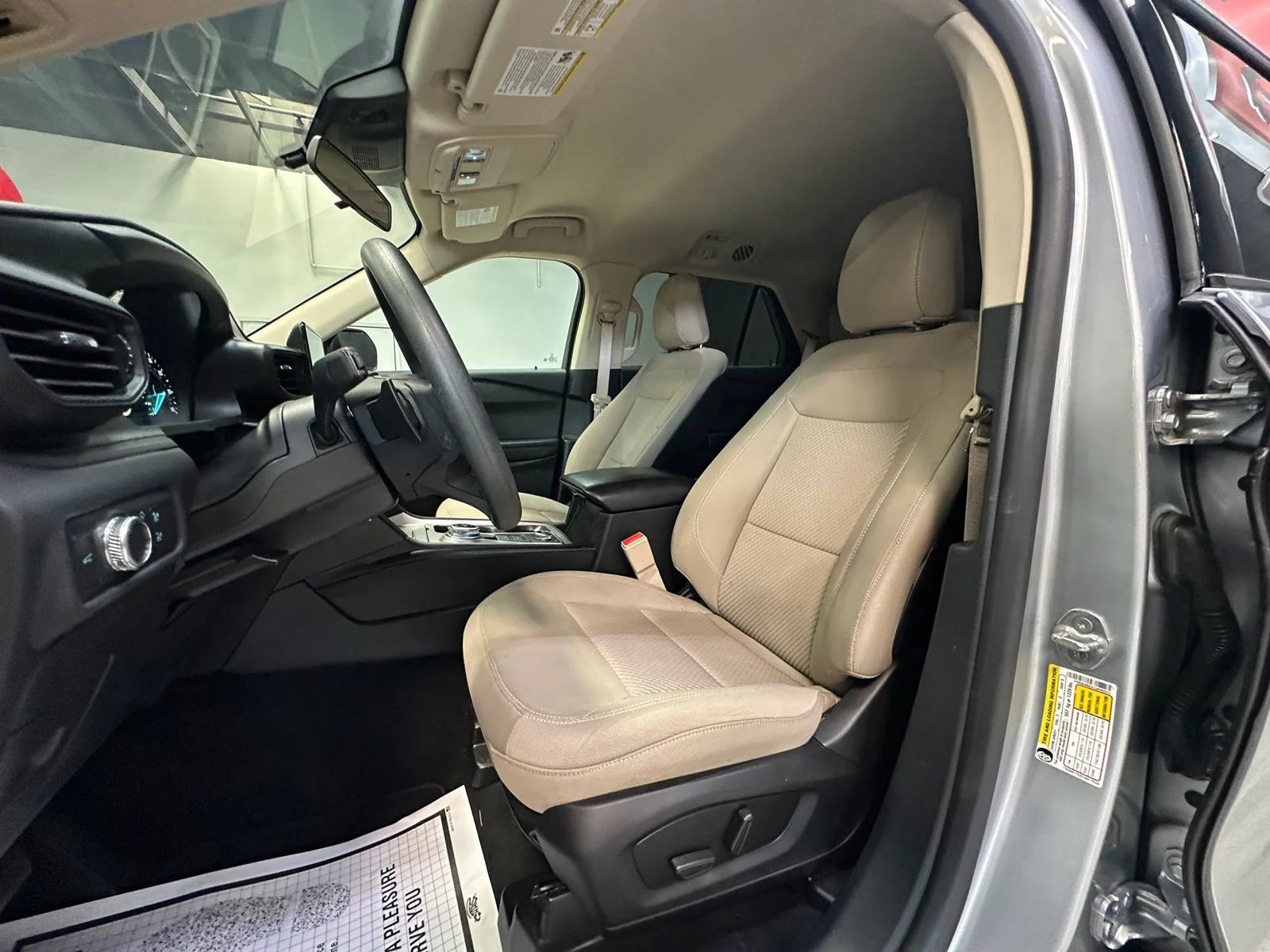 Used 2020 Ford Explorer 4WD w/ Class III Trailer Tow Package image 25