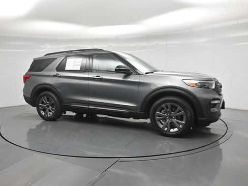 Certified 2023 Ford Explorer XLT w/ Equipment Group 202A RWD image 24