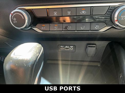 Used 2024 Nissan Altima 2.5 SR FWD image 9