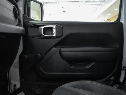 Used 2024 Jeep Wrangler Sport AWD/4WD image 23