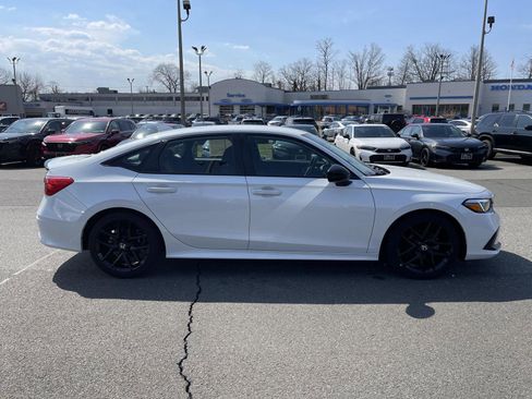 Used 2023 Honda Civic Sport image 19