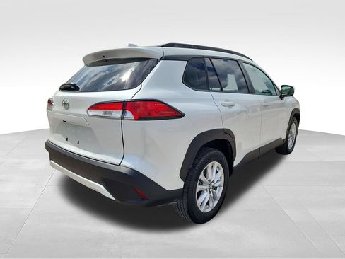Used 2022 Toyota Corolla Cross LE FWD image 9