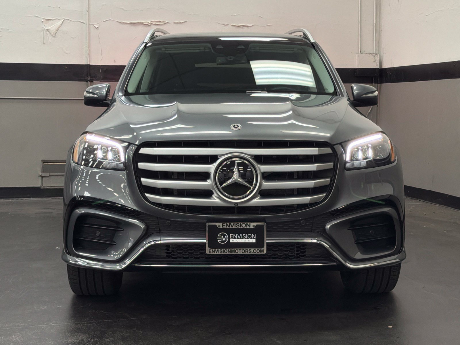Used 2026 Mercedes-Benz GLS 450 4MATIC image 3
