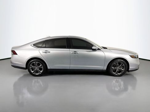 Certified 2024 Honda Accord EX image 4
