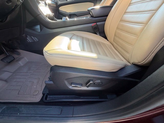 Used 2019 Ford Edge SEL w/ Equipment Group 201A FWD image 9