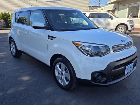 Used 2018 Kia Soul FWD image 5
