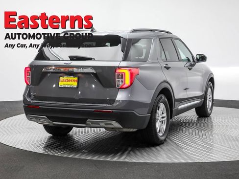 Used 2023 Ford Explorer XLT w/ Equipment Group 202A image 5