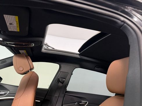 Used 2024 Audi Q8 e-tron Premium Plus w/ Premium Plus Package image 25