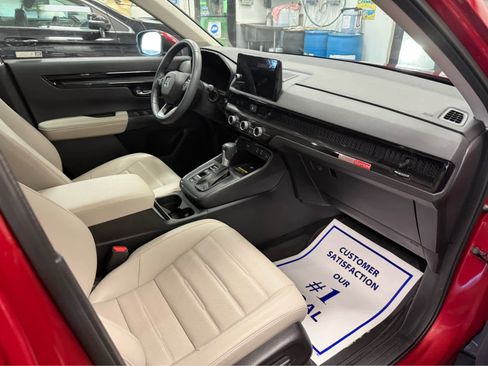 Used 2024 Honda CR-V EX-L image 30