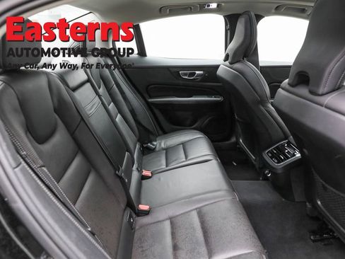 Used 2019 Volvo S60 T6 Inscription image 24