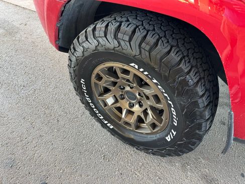 Used 2023 Toyota 4Runner 40th Anniversary SE image 33