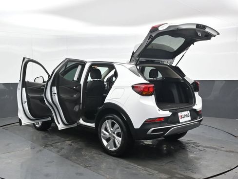 Used 2025 Buick Encore GX Preferred AWD/4WD image 46
