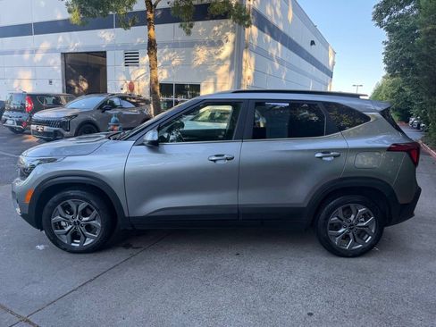Used 2024 Kia Seltos S AWD/4WD image 6