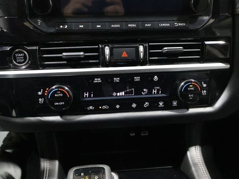 Used 2022 Nissan Pathfinder Platinum w/ Cargo Package image 27