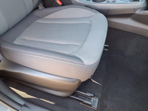 Certified 2025 Subaru Crosstrek 2.0i Premium image 17