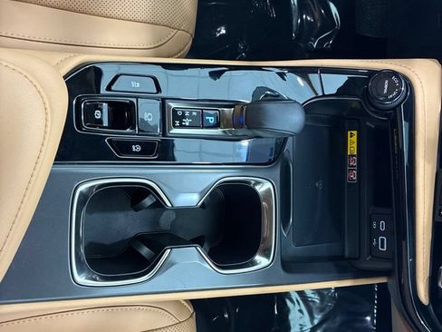 Used 2025 Lexus NX 250 FWD w/ Accessory Package (Z2) image 21
