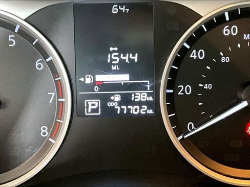 Used 2020 Nissan Kicks S image 18