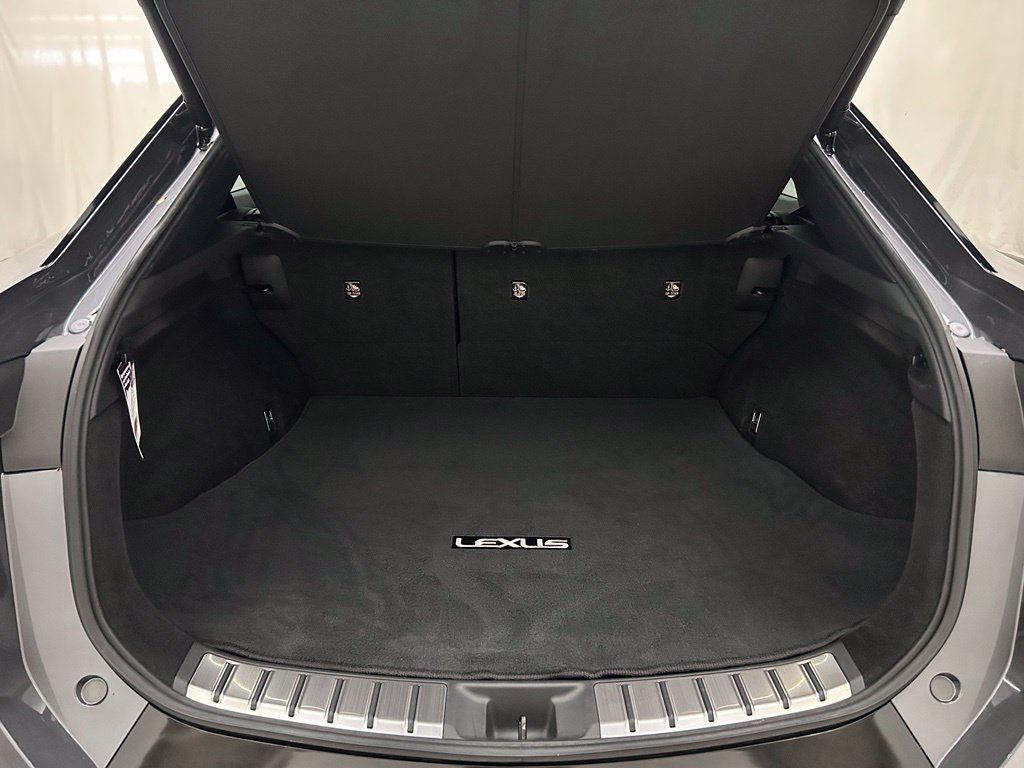 Used 2023 Lexus RZ 450e Premium w/ Technology Package AWD/4WD image 9