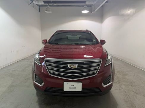 Used 2019 Cadillac XT5 Luxury image 2