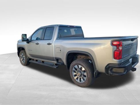 Used 2025 Chevrolet Silverado 2500 Custom w/ Custom Value Package image 3