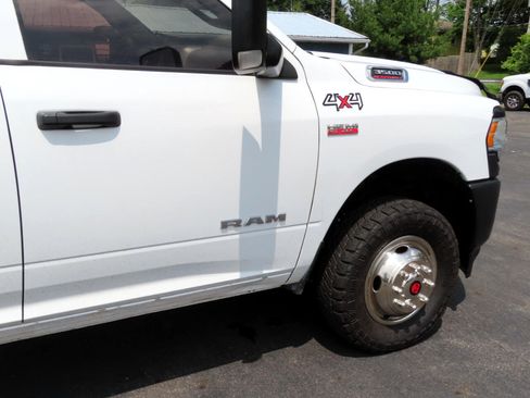 Used 2022 RAM 3500 Tradesman image 29