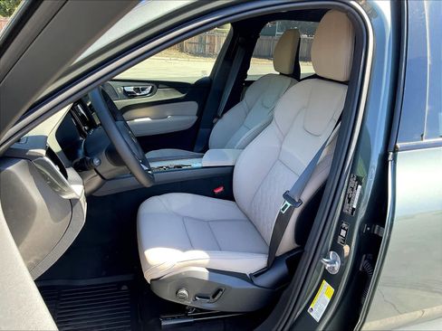 New 2026 Volvo XC60 B5 Plus w/ Climate Package image 11