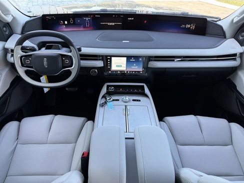 New 2026 Lincoln Navigator L Reserve AWD/4WD image 24