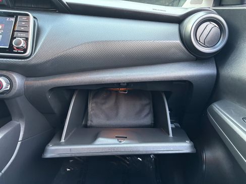 Used 2021 Nissan Kicks S image 34