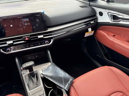 New 2026 Kia Sportage SX image 14
