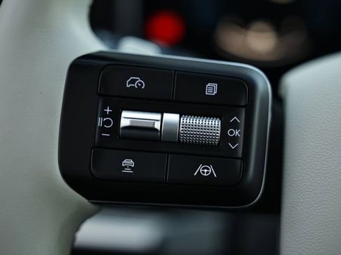 Used 2024 Hyundai Santa Fe SE image 33