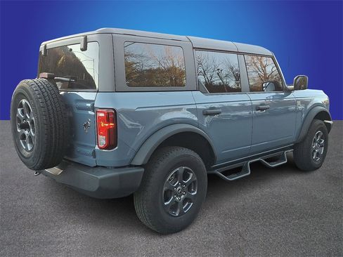 Used 2024 Ford Bronco Big Bend image 4