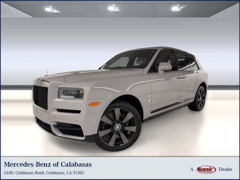 Used 2021 Rolls-Royce Cullinan AWD/4WD image 1