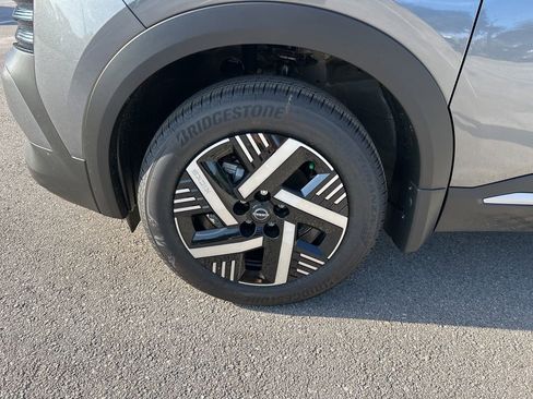 New 2026 Nissan Kicks SV w/ Charging Package FWD image 48