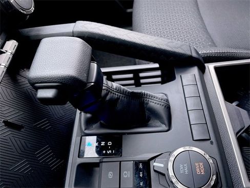 Used 2025 Toyota 4Runner SR5 image 19