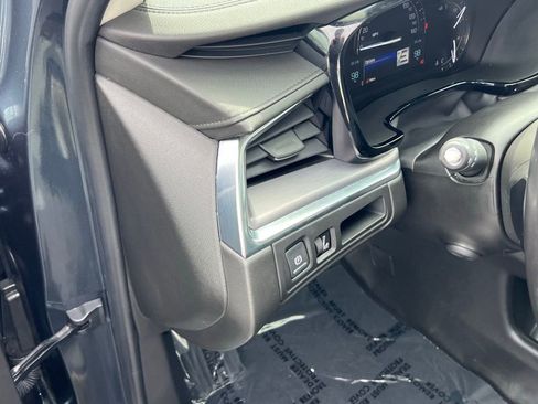 Used 2019 Cadillac XT5 Luxury AWD/4WD image 12