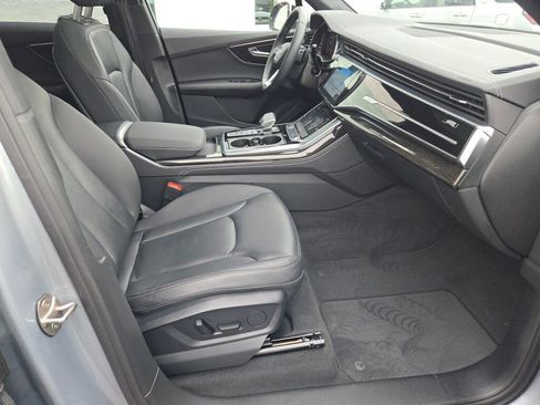 Used 2025 Audi Q7 Premium Plus image 6