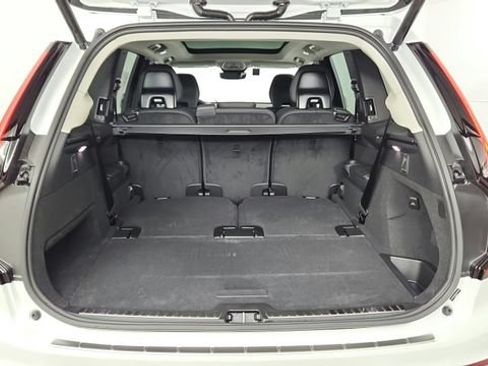 Certified 2025 Volvo XC90 B6 Core w/ Protection Package Premier AWD/4WD image 45