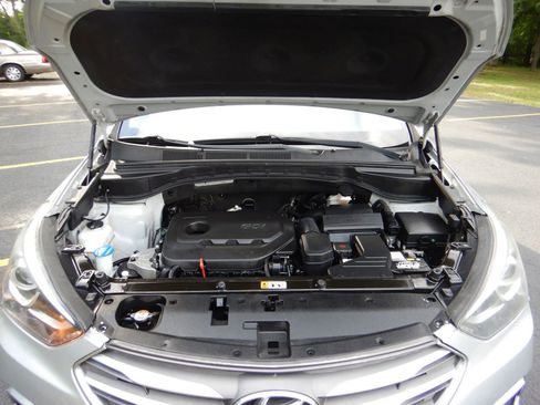 Used 2018 Hyundai Santa Fe Sport AWD/4WD image 24