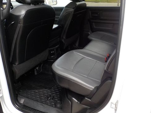 Used 2022 RAM 2500 Tradesman w/ Chrome Appearance Group AWD/4WD image 23