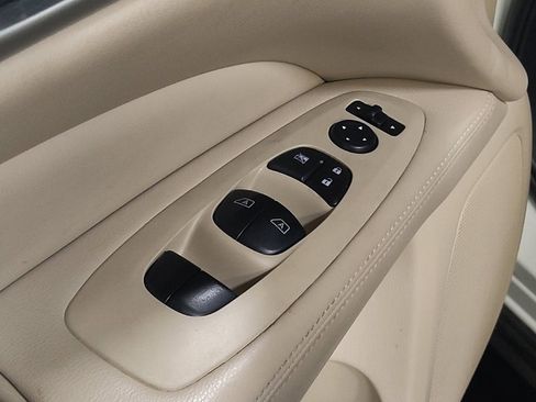 Used 2017 Nissan Pathfinder SL w/ SL Tech Package image 27