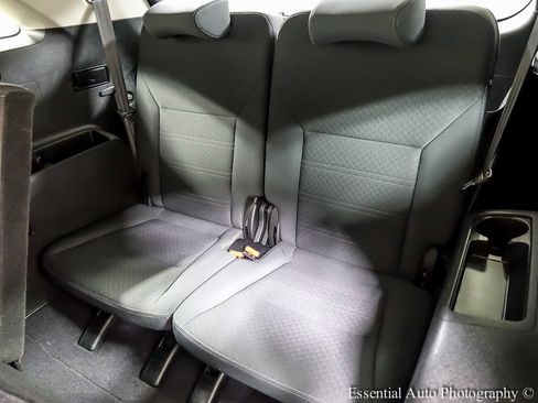 Used 2017 Kia Sorento LX w/ LX Convenience Package image 12