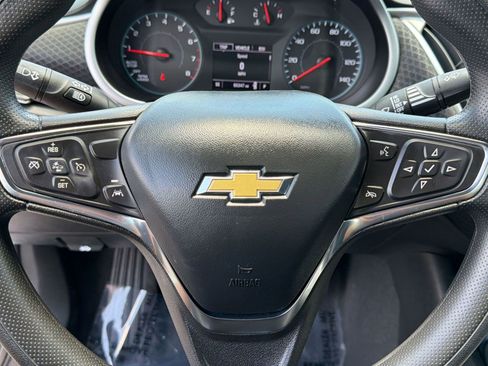 Used 2023 Chevrolet Malibu LS FWD image 14