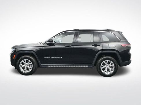Used 2023 Jeep Grand Cherokee Limited image 10